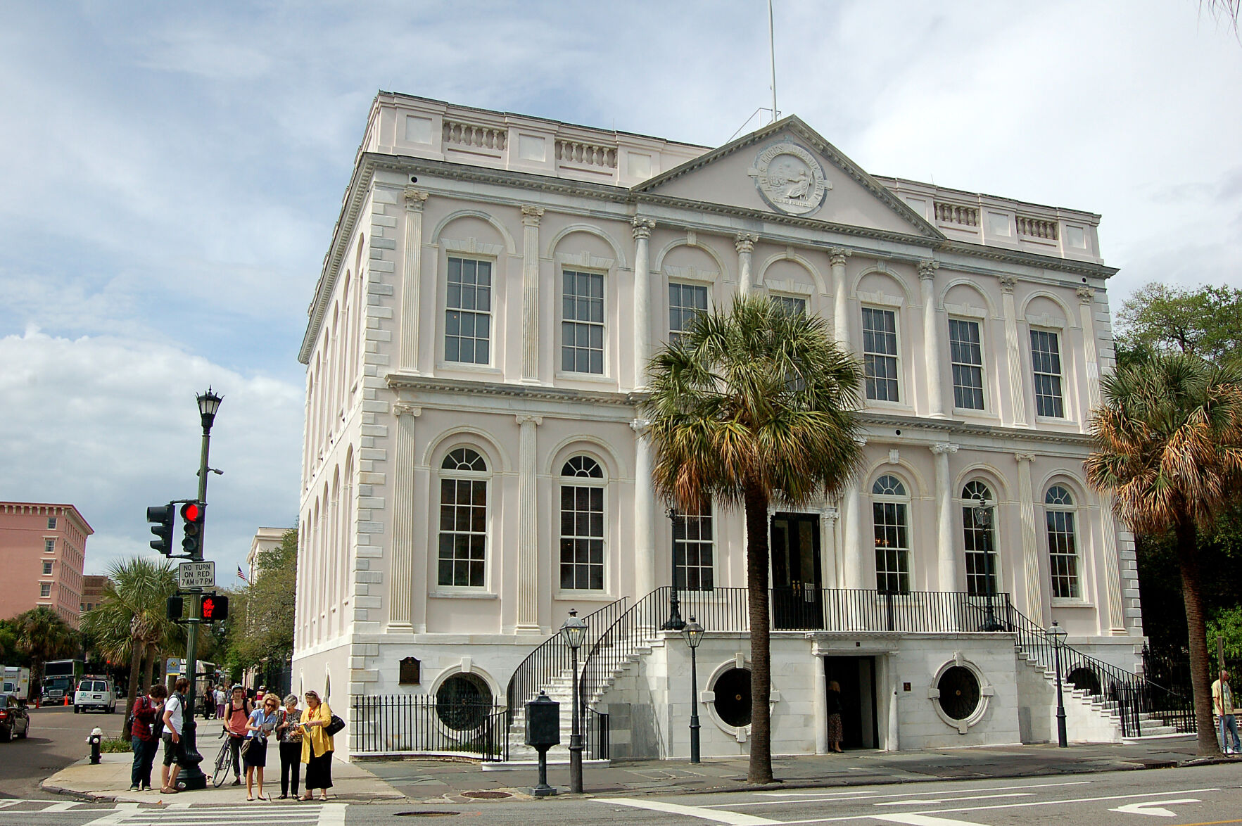 Charleston gives out bonuses and raises minimum wage to $15 for all city employees